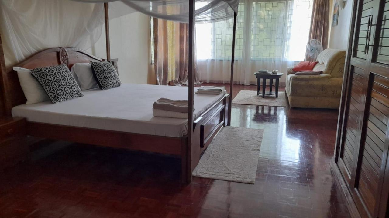 Ary Homestay Nyali- A Walk Away From City Mall 蒙巴萨 外观 照片