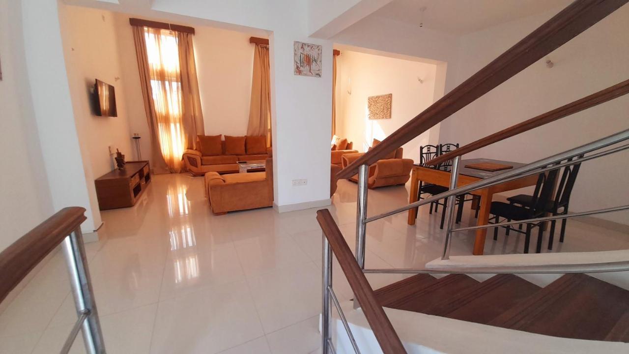 Ary Homestay Nyali- A Walk Away From City Mall 蒙巴萨 外观 照片