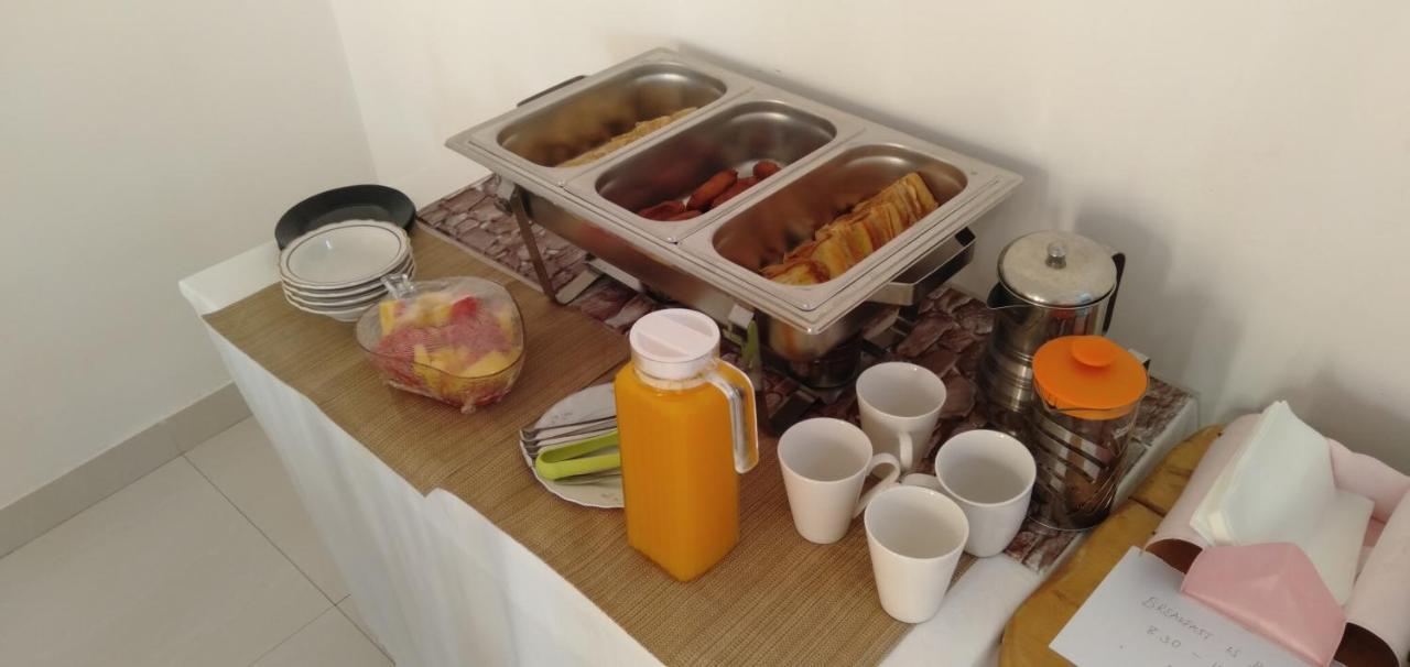 Ary Homestay Nyali- A Walk Away From City Mall 蒙巴萨 外观 照片